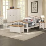 Juliet 5' Curved Bed Set