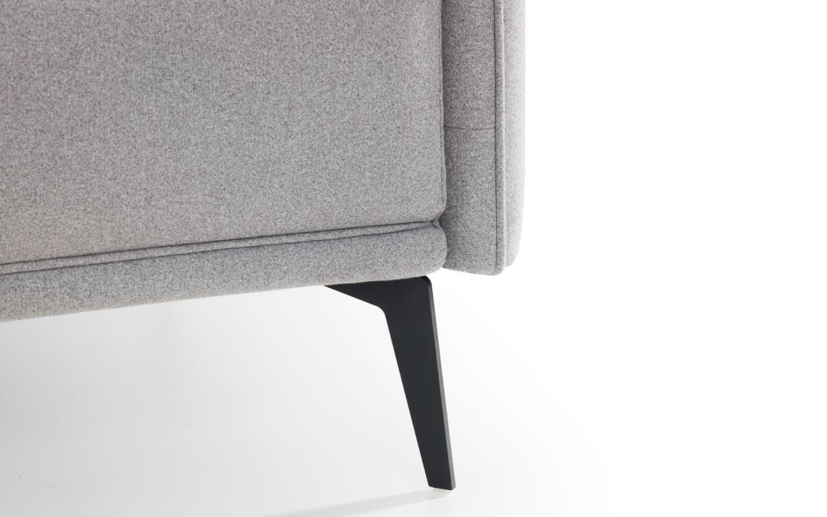 rohe-sofa-leg-detail-1